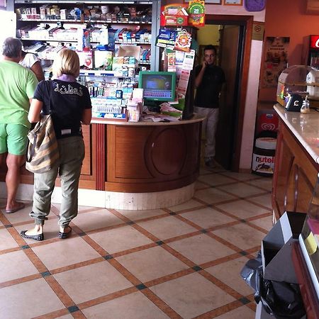 White House Motel Cerveteri Eksteriør bilde
